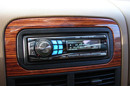 >Alpine 9857 headunit with Full Speed iPod controls