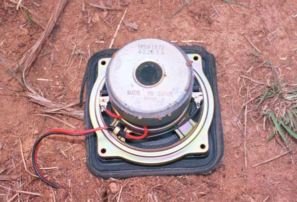 pontiac fiero subwoofer