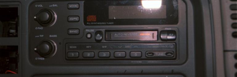 1995 GMC Suburban Factory Radio 1995 GMC Suburban Factory Radio