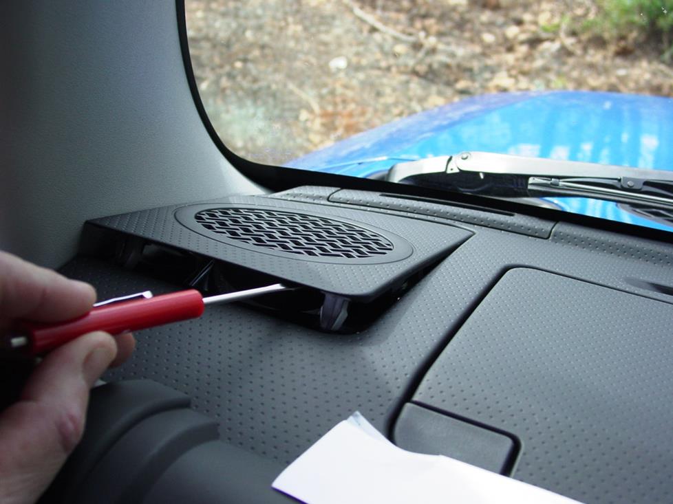 Toyota FJ Cruiser dash speaker
