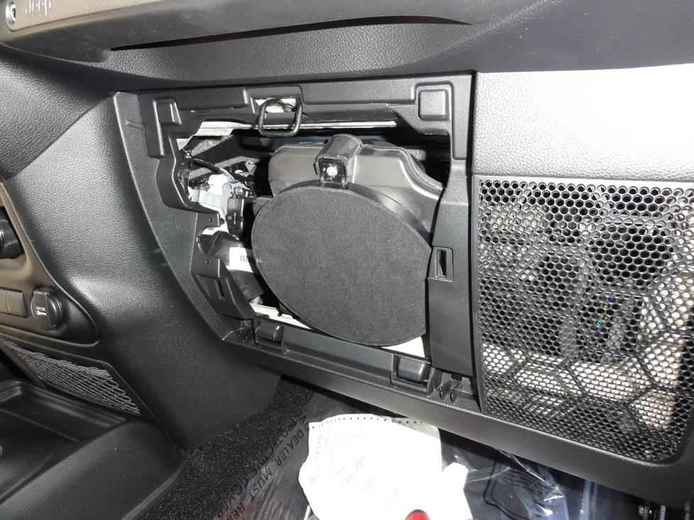 Jeep Wrangler dash speaker