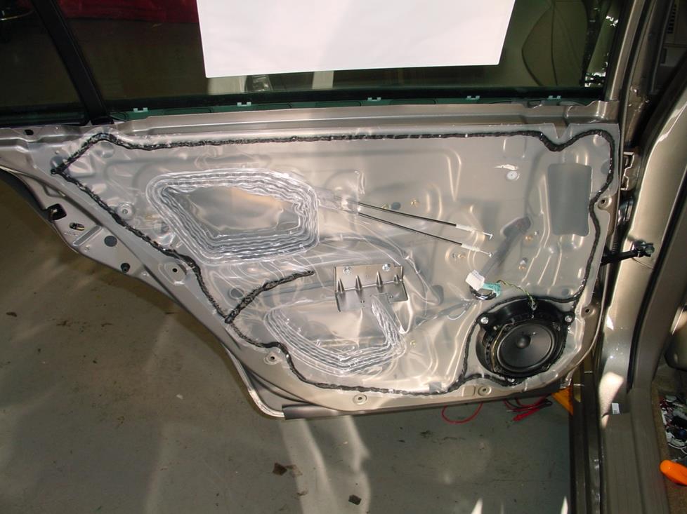 nissan altima rear door