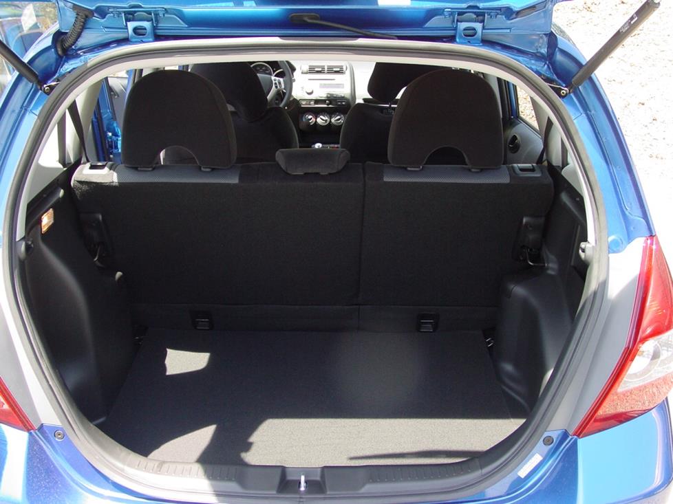 honda fit cargo area subwoofer