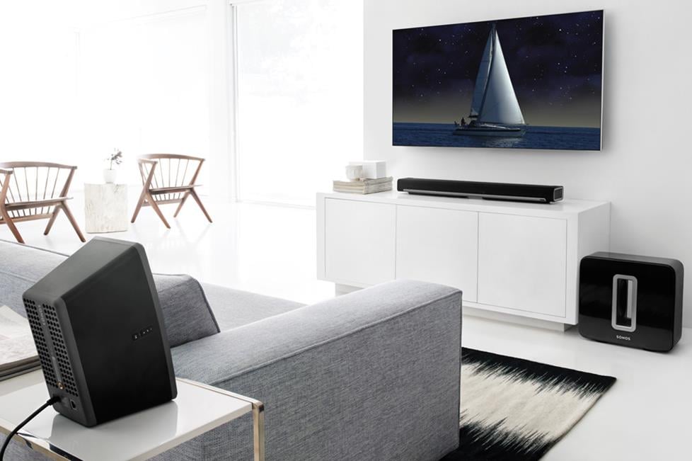 Sonos PLAYBAR, SUB, PLAY:3 speakers