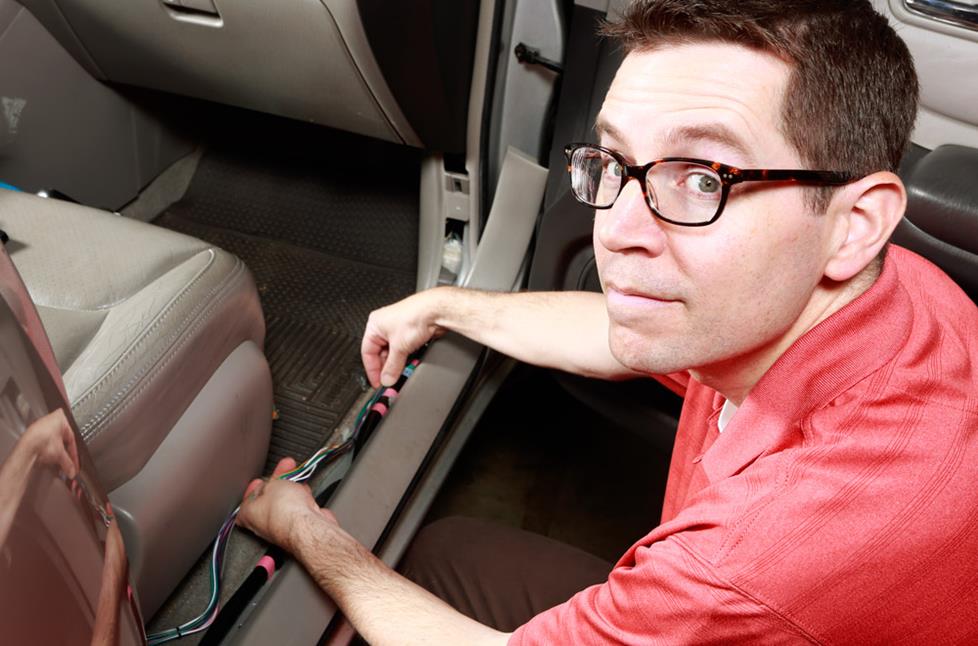 Dave connects the new receiver wiring harness