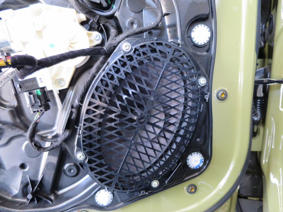 jeep renegade front door speakers