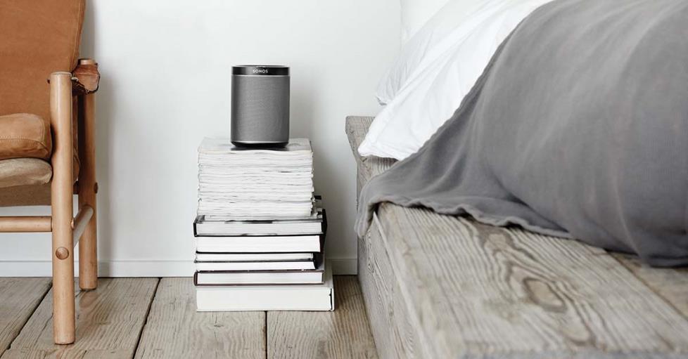 Sonos Play1 on a stack of books
