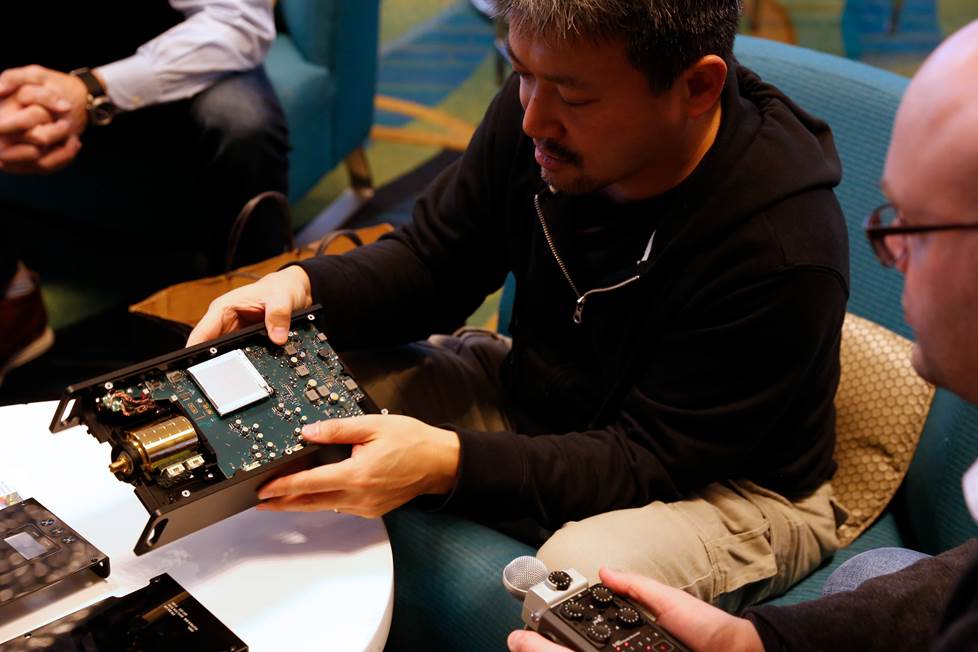 Tomoaki Sato shows us the inner workings of the DMPZ1 high res player