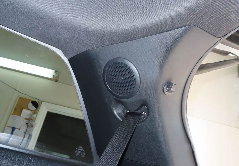 ford explorer rear pillar speaker