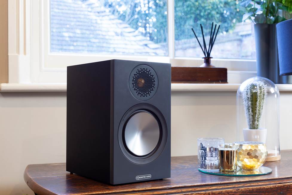 Monitor Audio Bronze 50 bookshelf speaker