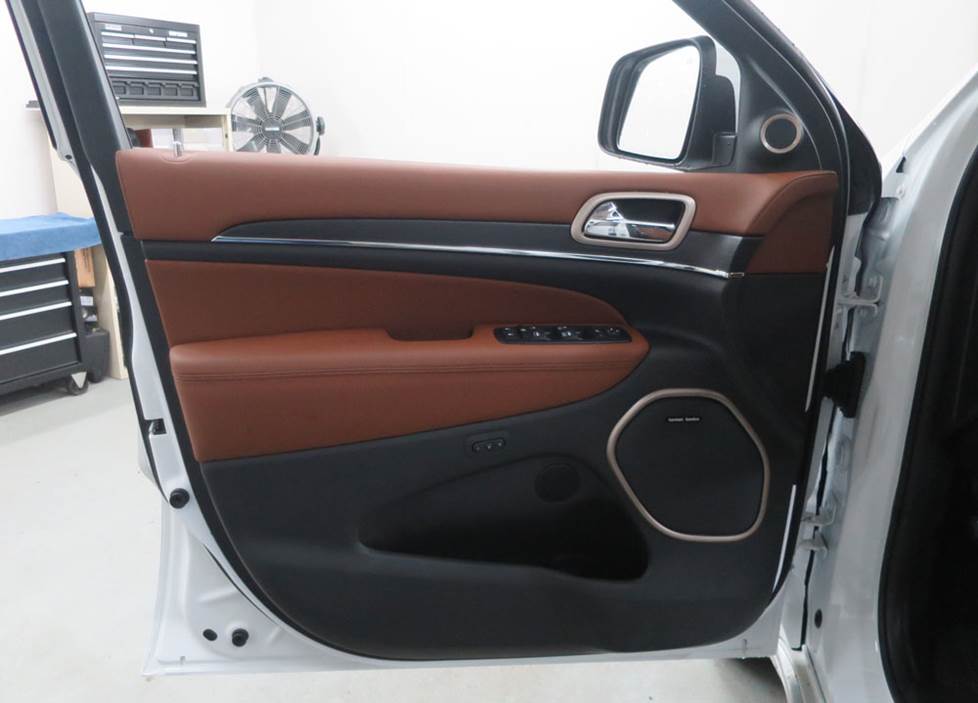 jeep grand cherokee front door speakers