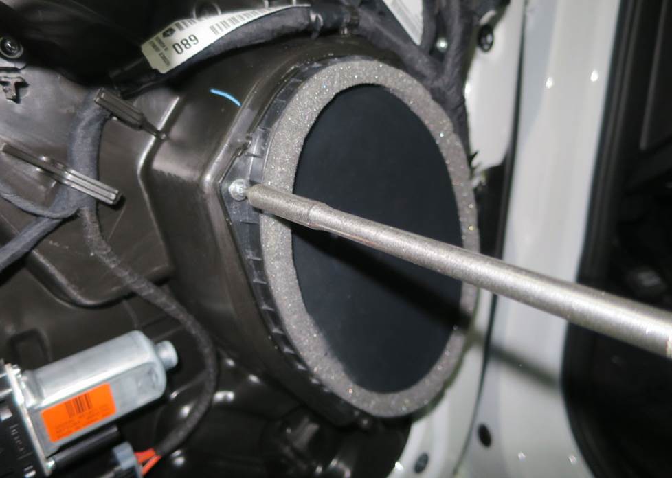 jeep grand cherokee front door speaker