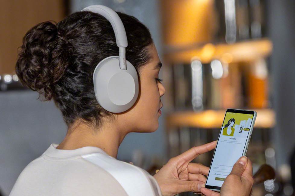 sony 1000xm5 wireless headphones
