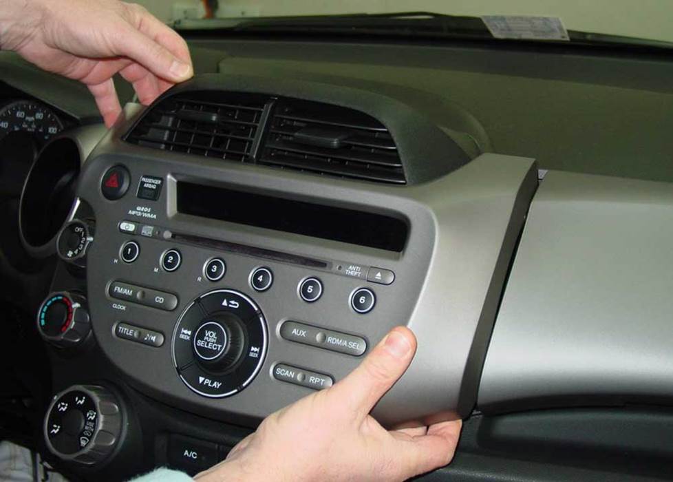 honda fit receiver trim panel
