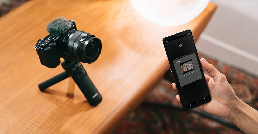 Sony Alpha ZV-E10 vlog camera kit