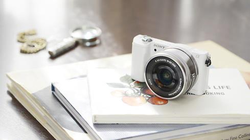 Sony ILCE5000 NEX Series Camera w/ 16-50mm Lens