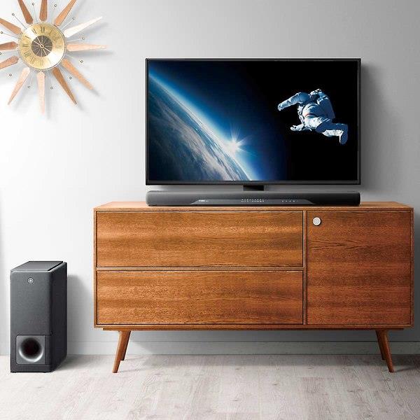 Sound bar in TV setup