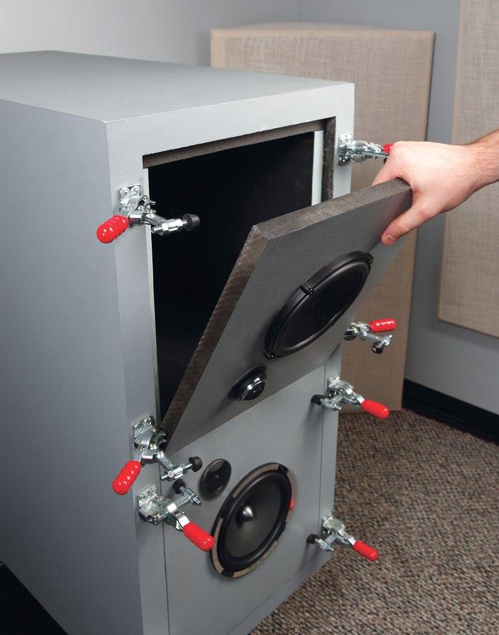 Removable baffles for quick speaker changes