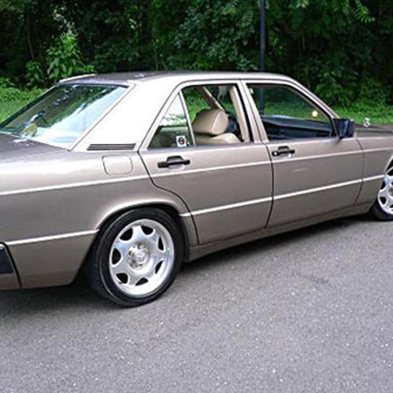 Mercedes Benz 190e Audio Radio Speaker Subwoofer Stereo