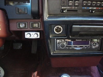 head unit and bass remote/><p class=