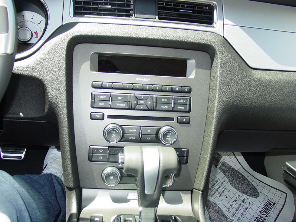 Ford Mustang factory radio