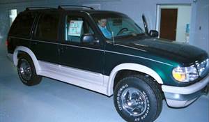 2001 Ford Explorer Exterior