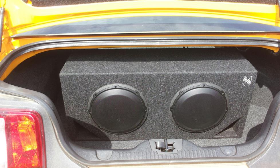 james g's 2012 ford mustang  -  JL Audio 10W3v3-4 subwoofers and sound ordnance bass bunker enclosure