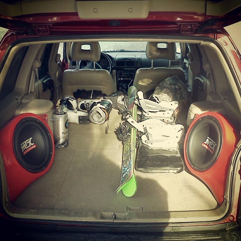 Subaru forester subwoofer store enclosure