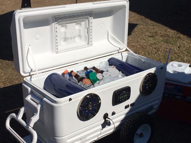 Super-cooler with drinks