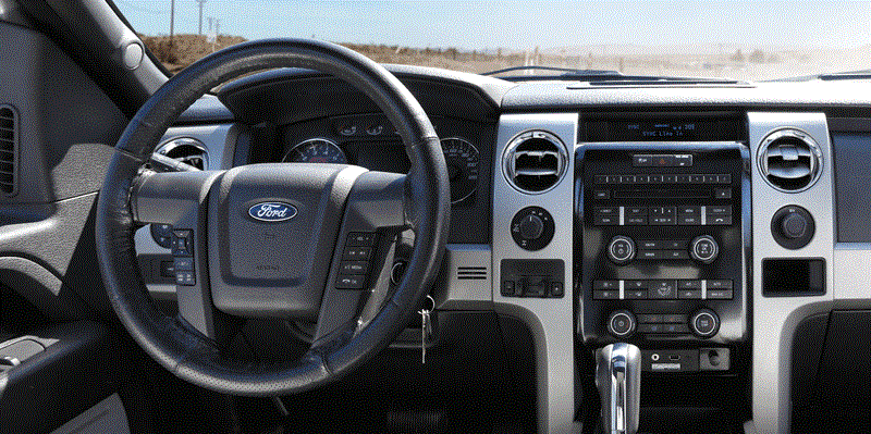 2013 Ford F-150 dash layout
