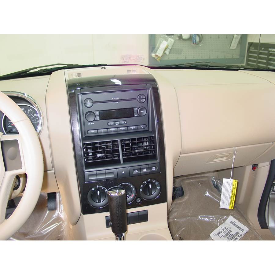 2007 Mercury Mountaineer Factory Radio
