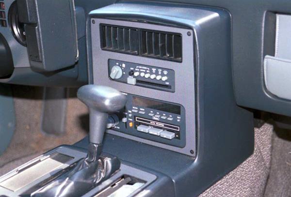 pontiac fiero radio