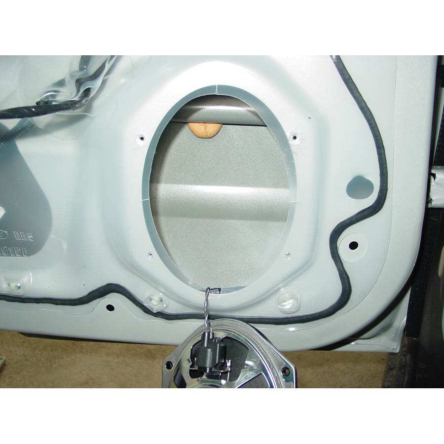 2008 Mercury Mariner Rear door speaker removed