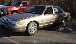 2005 Ford Crown Victoria Exterior