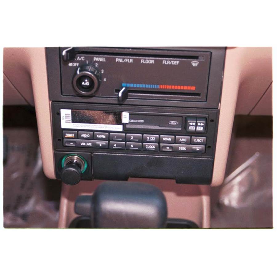 1993 Ford Escort LX Factory Radio