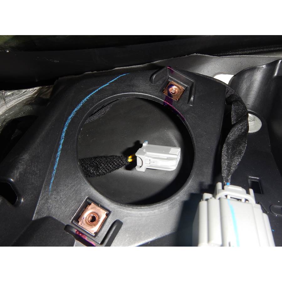 2016 GMC Yukon Dash speaker removed