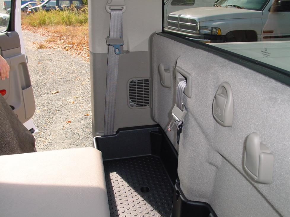 Rear side panel speaker
