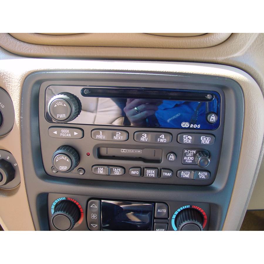 2009 Chevrolet TrailBlazer Factory Radio
