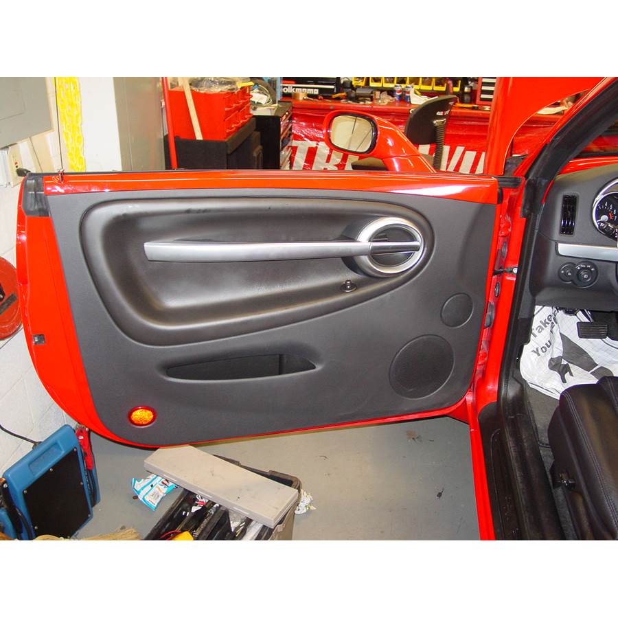 2006 Chevrolet SSR Front door speaker location