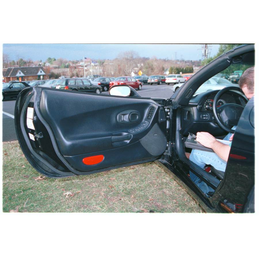 2002 Chevrolet Corvette Front door speaker location