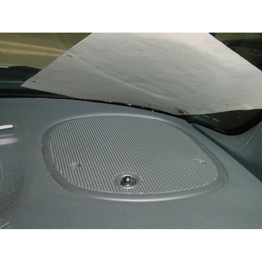 1999 Oldsmobile Bravada Dash speaker location
