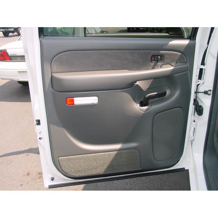 2003 Chevrolet Silverado 2500/3500 Rear door speaker location