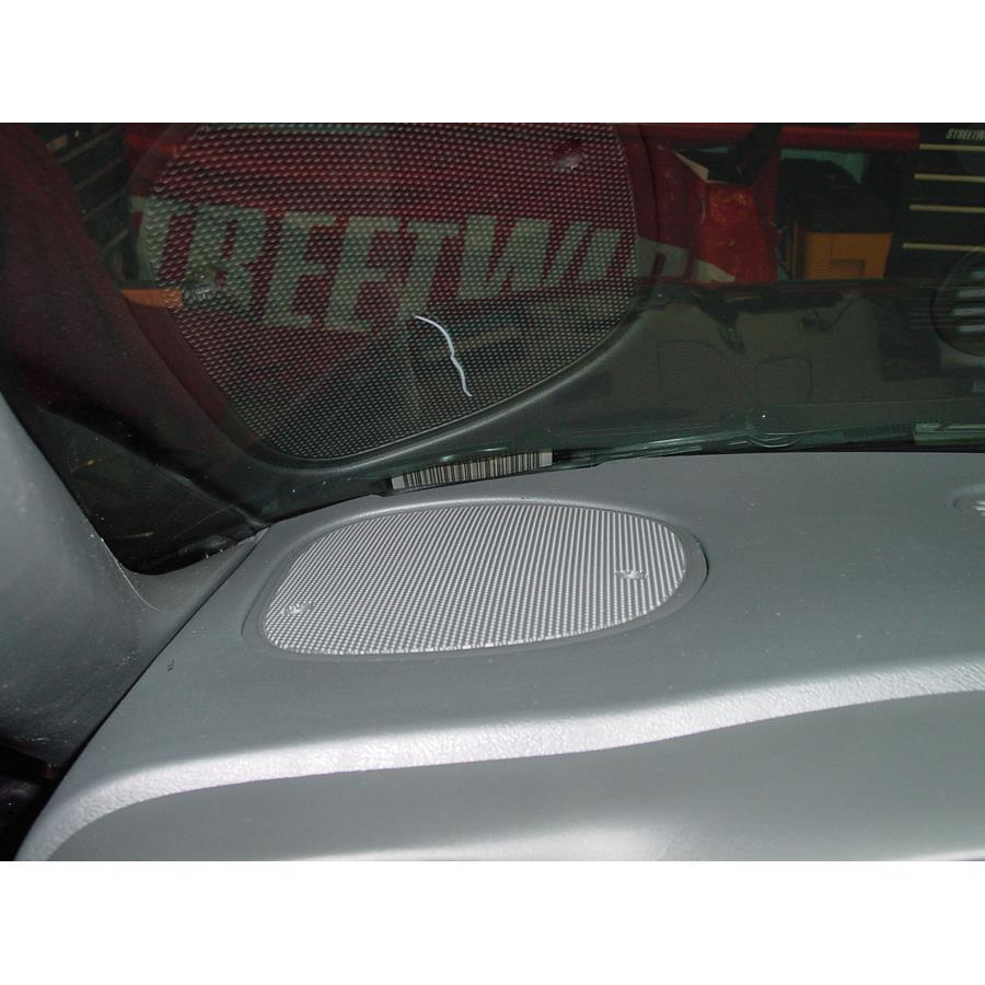 2003 GMC Sonoma Dash speaker location