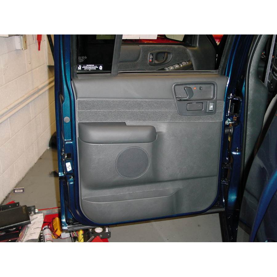 2001 Chevrolet S10 Rear door speaker location