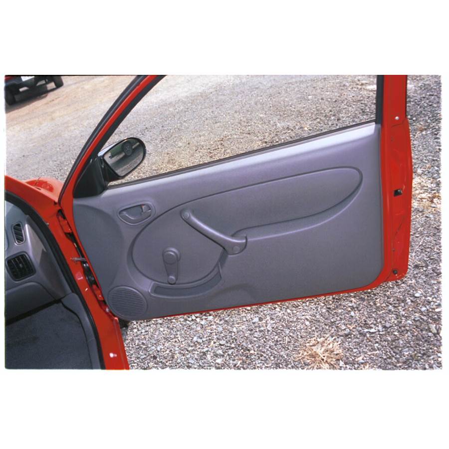 2000 Chevrolet Metro Front door speaker location