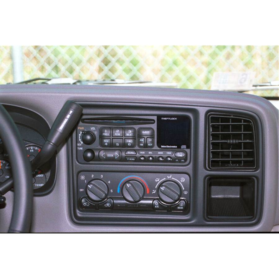 2000 GMC Yukon XL Factory Radio