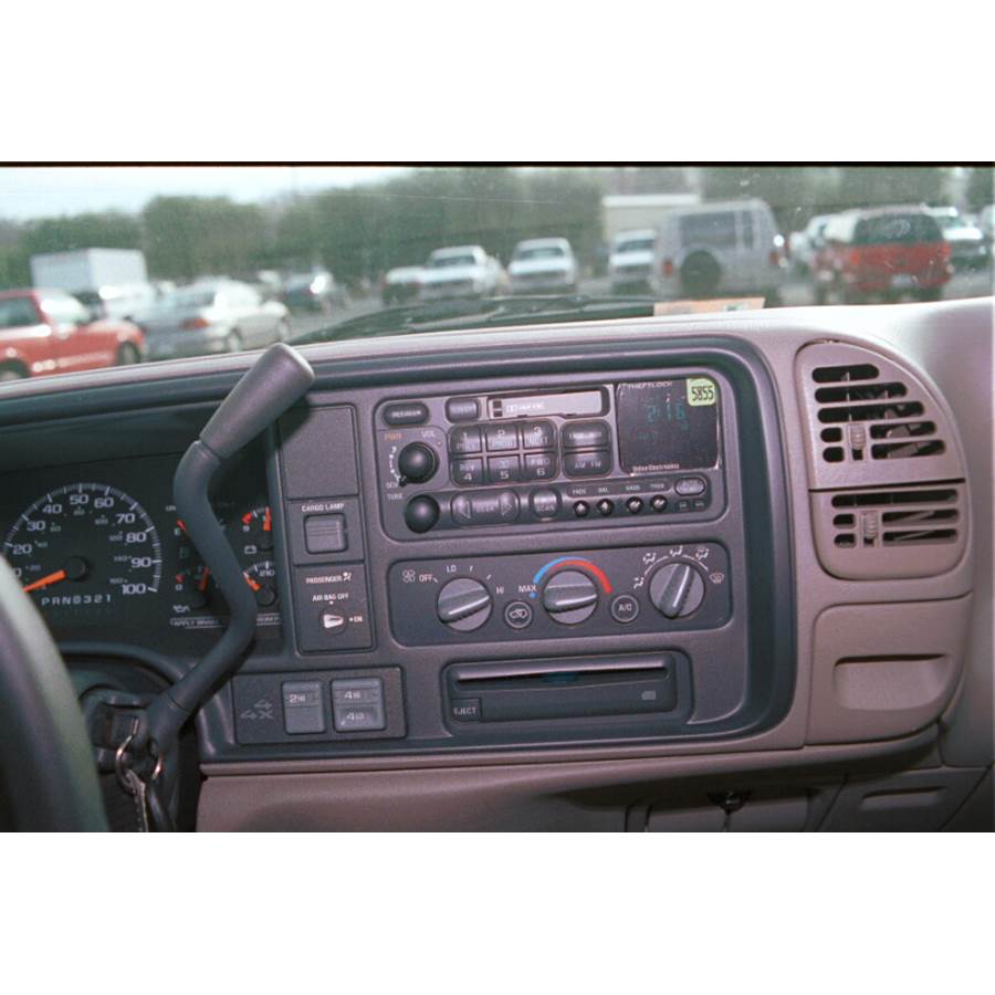 2000 GMC Sierra Classic Factory Radio