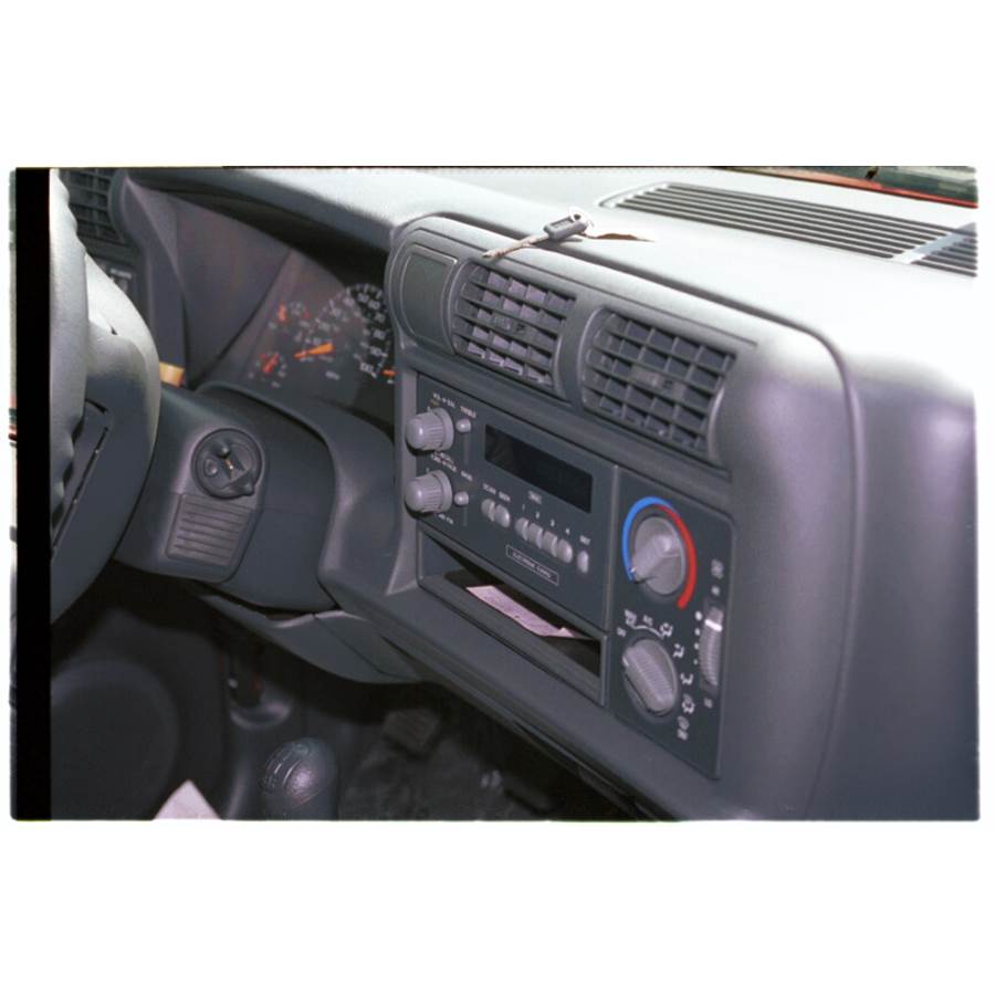 1997 Chevrolet S10 Factory Radio