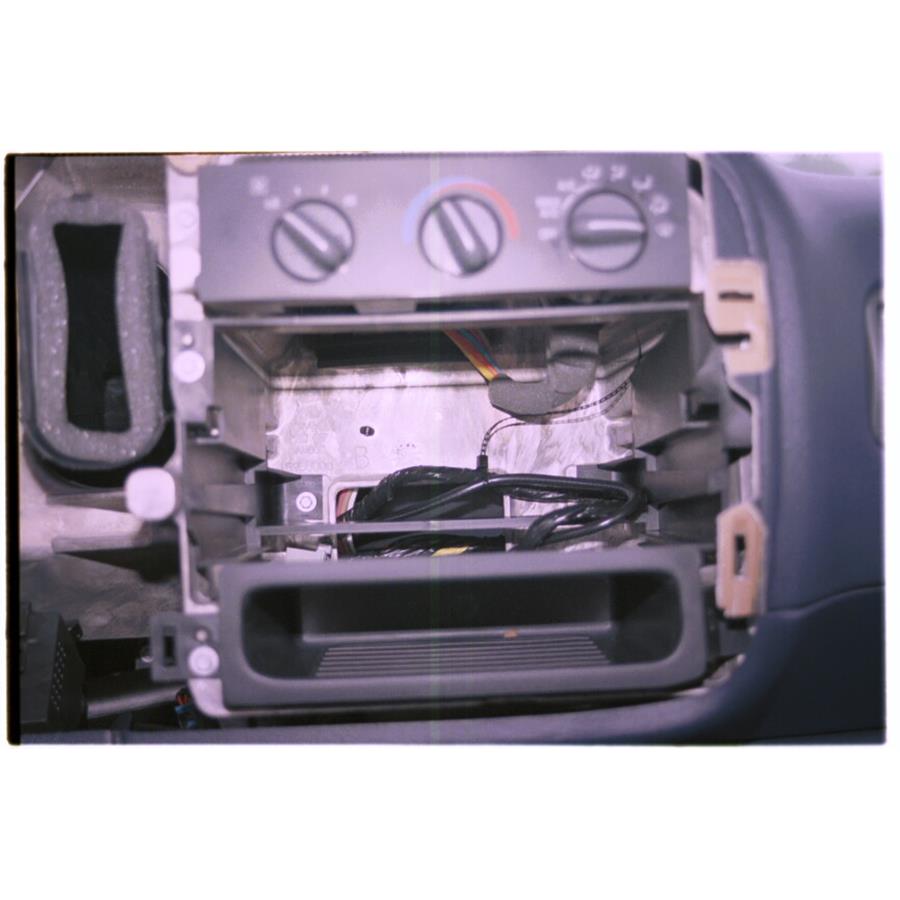 2000 Chevrolet Express Factory radio removed
