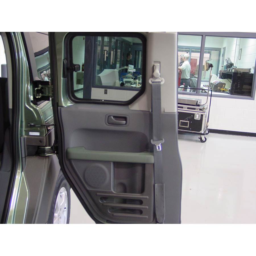 2006 Honda Element Rear door speaker location